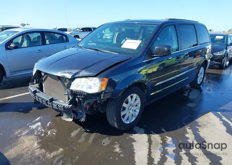 2014 Chrysler Town & Country Touring z USA, uszkodzony, nr VIN 2C4RC1BG9ER157957